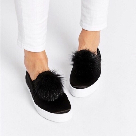 Michael Kors Collection Eddy Pom-Pom Suede Slip-On Sneakers Navy Size 6.5 US - Picture 4 of 16